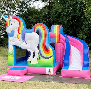 Garden Castle : location de structures gonflables place picture